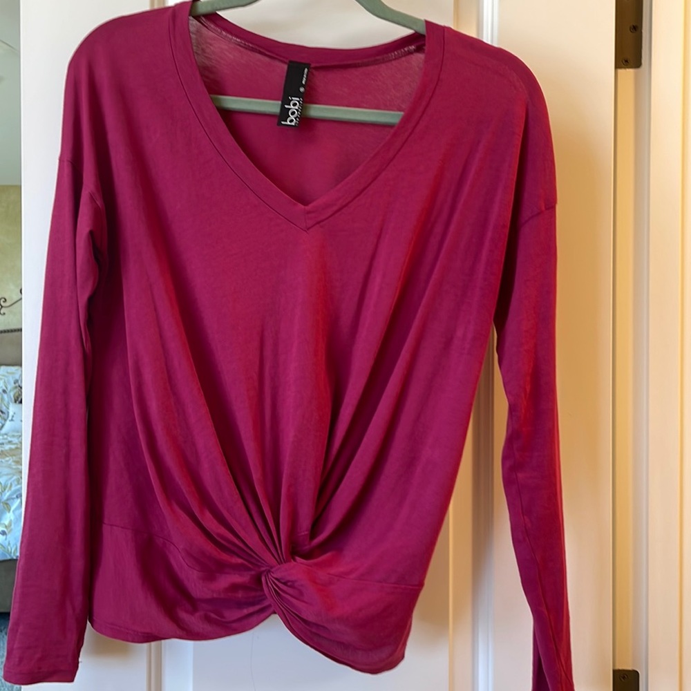 Bobi  v-neck twist front long sleeve top, EUC